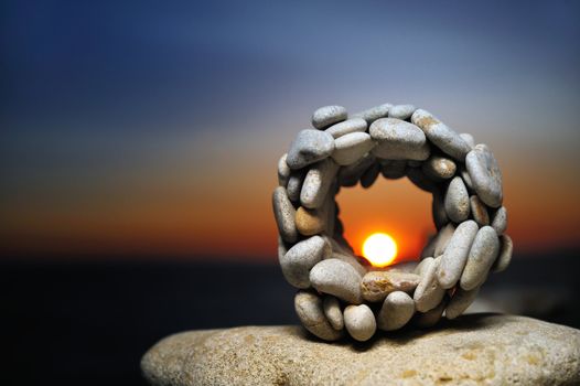 Sunset review through hole the stone ball