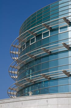 Office building that he presents to a front base of large windows