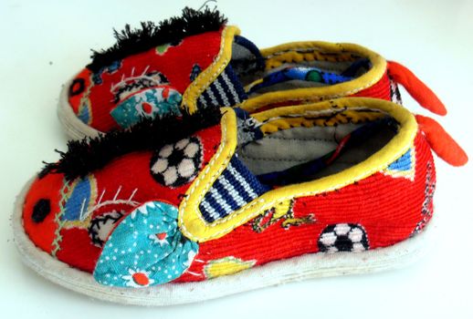 pig head shoes for Chinese children in rural areas