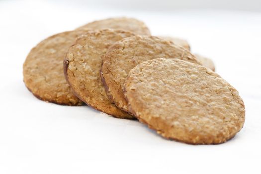 Crispy nut and oatmeal cookies.