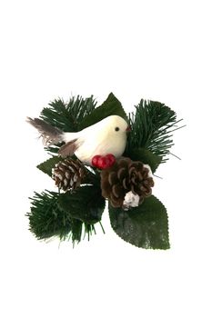 Bird with a couple of pine cones ornament