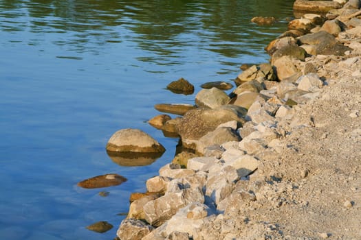 rocks right at the lake edge