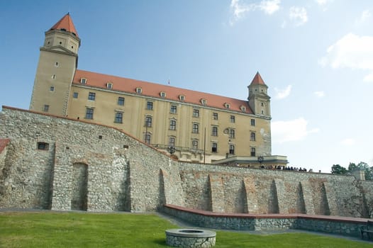 photo of bratislava castle, well in foreground