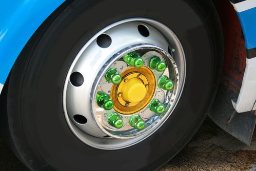 Bus wheel with colour nut on disk