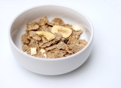 28g portion of fruit and fibre in a bowl