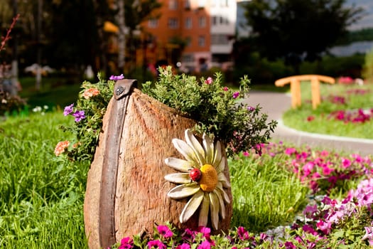 A  vase in a garden
