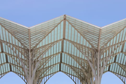 modern roof structure, lisbon station