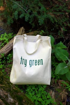 Shopping bag made out of recycled materials, replaces plasic shopping bags.