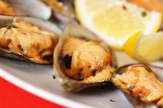 Baked mussels with mayonnaise