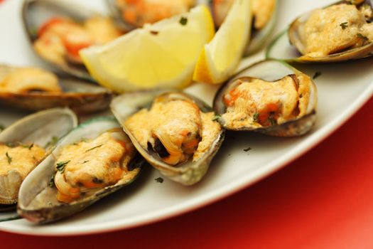 Baked mussels with mayonnaise