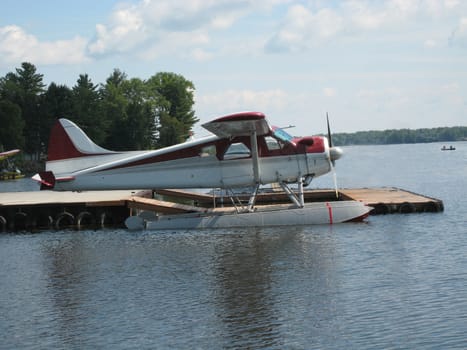 seaplane on "La tortue" lake in quebec