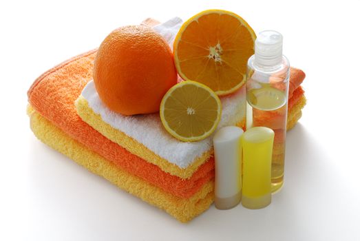 Citrus flavored SPA set including shampoo and moisturizer