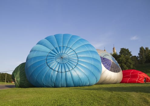 launching a hot air balloon