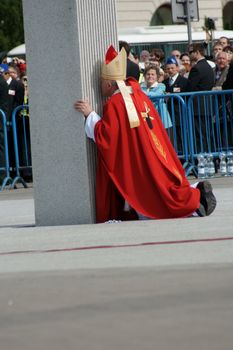 Warszaw, Poland - June 06: Archbishop Kazimierz Nycz in Pi?sudzkiego square on the Cross devotion Pope John Paul II in  the 20th anniversary of the Polish pope. About the pilgrimage: "Let your spirit come down and renew the face of the  earth"