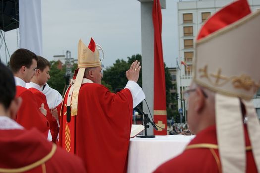 Warszaw, Poland - June 06: Archbishop Kazimierz Nycz in Pi?sudzkiego square on the Cross devotion Pope John Paul II in  the 20th anniversary of the Polish pope. About the pilgrimage: "Let your spirit come down and renew the face of the  earth"