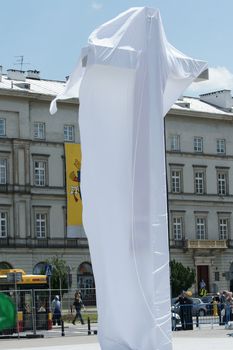 Warszaw, Poland - June 06: Cross in Pi?sudzkiego square on the Cross devotion Pope John  Paul II in the 20th anniversary of the Polish pope. About the pilgrimage: "Let your spirit come down and renew the  face of the earth"