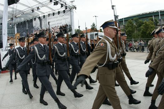 Warszaw, Poland - June 06: Polish army in Pi?sudzkiego square on the Cross devotion Pope John  Paul II in the 20th anniversary of the Polish pope. About the pilgrimage: "Let your spirit come down and renew the  face of the earth"