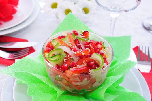  Fruit and vegetable salad with pomegranate seeds and sesame seeds