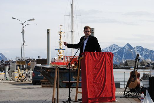 Member of the norwegian parliament, Snorre Valen, speaking in Svolvær on may 1st 2010.