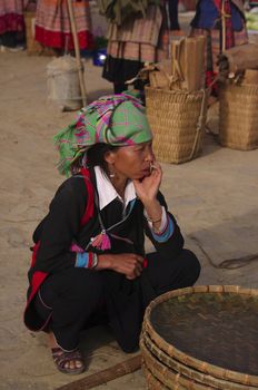 Nung ethnic female in Lai Chau market .