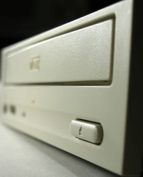 Eject/Retract push button on CD drive for internal mount. 