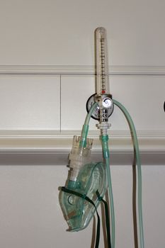 oxygen mask and valve ready to be used