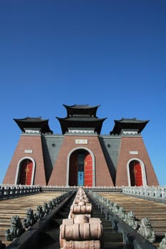 China gate,also known as China Gate the Civilized,located at the Yaomiao Temple area,Shannxi,China,is 50 meters high,which is regarded as the Highest Gate in the world.