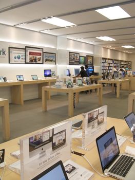 Apple Store at high end mall in Georgia, USA