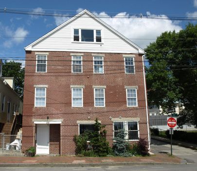 An old brick house in the city 