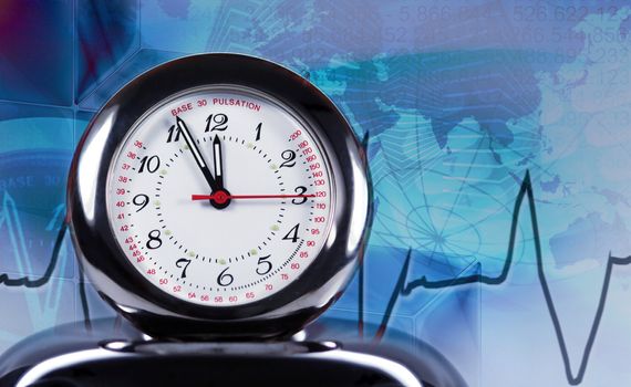 pulsation clock shows the time - five to twelve