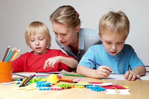 Drawing lesson in an elementary school