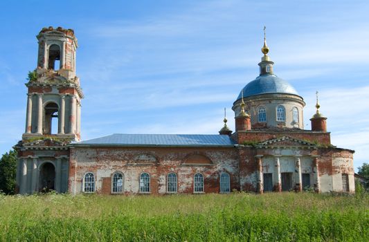 Temple of Transfiguration of the god (Preobrazhenskiy church). Village Kvashenki Taldomsky region of the Moscow area.