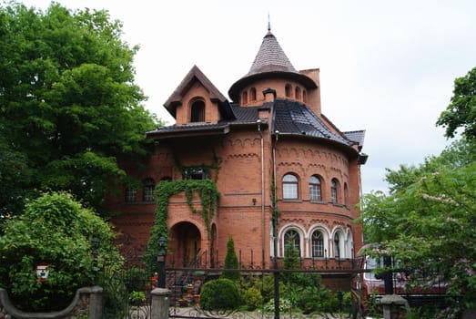 The house in silent and quiet street on surburb of city 