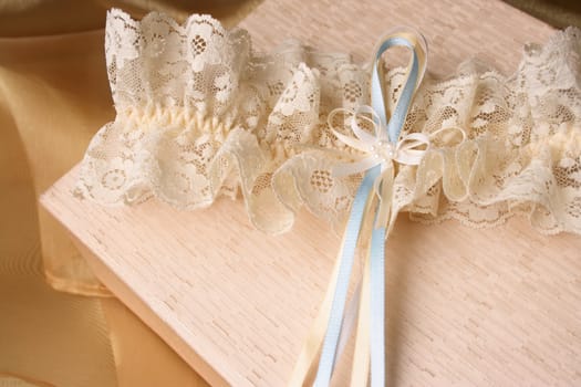 Cream Colored Jewellery box and bridal garter