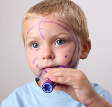 Beuatiful Blond toddler with big blue eyes