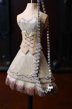 Ballerina Style Jewellery Stand with a diamond necklace