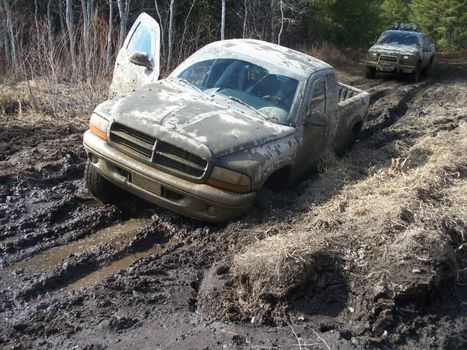 truck off road mudding