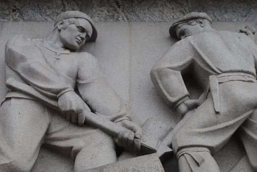 A workers monument at Oslo City Hall.