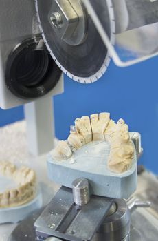 Dental equipment for cut of ceramic-meta teeth.