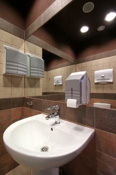 Modern bathroom with a mirror