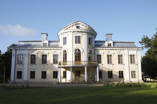 Paezeriai manor. Shot taken in July 2009