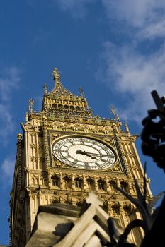 Big Ben set against a beautiful blue sky.