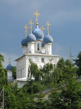 White church with blue domes in Kolomenskoye, moscow, russia