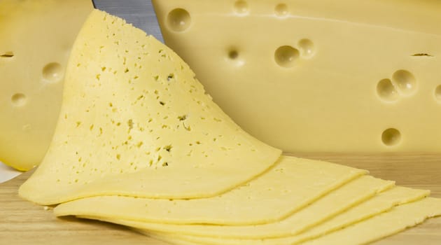 cut thinly slices of cheese