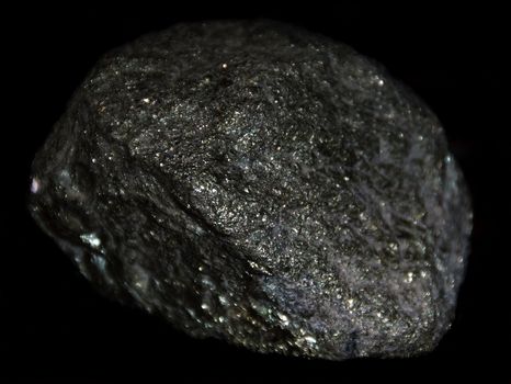 Close up picture of a copper ore rock