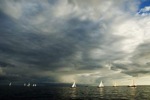 Boat race in open sea