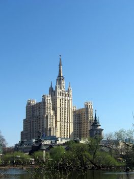 A huge hotel, view on the part of Moscow zoo