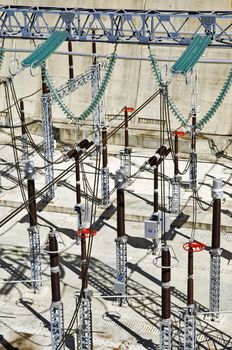 High tension wiring in a hydroelectric power plant