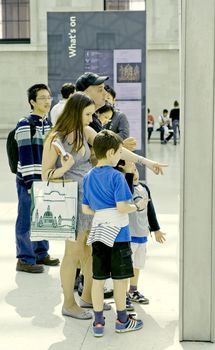 Tourists in the main hall of Britich museum