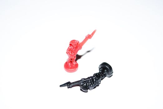 Toy soldier opposites.